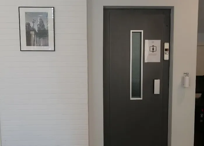 Madrid De By Shs Seville